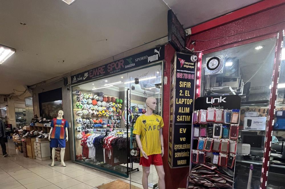 Üsküdar Kapalı Çarşı'da Kiracılı Satılık Dükkan