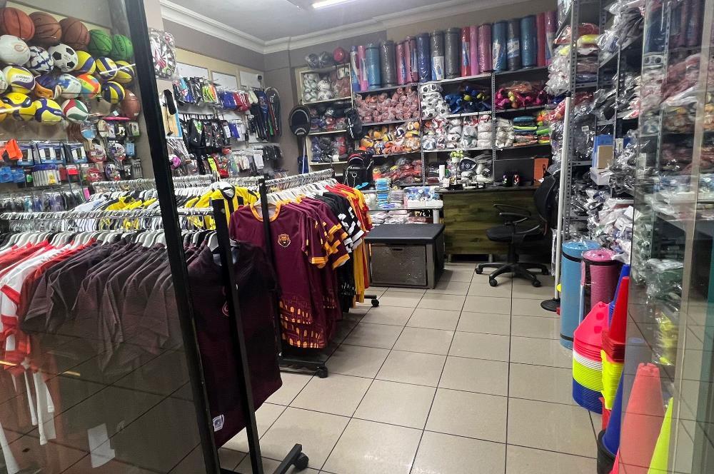 Üsküdar Kapalı Çarşı'da Kiracılı Satılık Dükkan