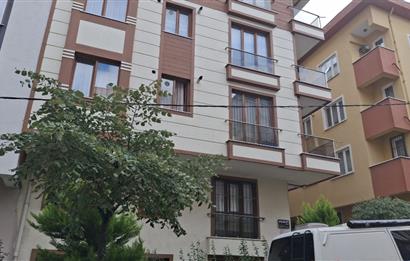 ÜMRANİYE ÇAKMAK MAHALLESİNDE METROYA YAKIN BALKONLU 2+1 DAİRE