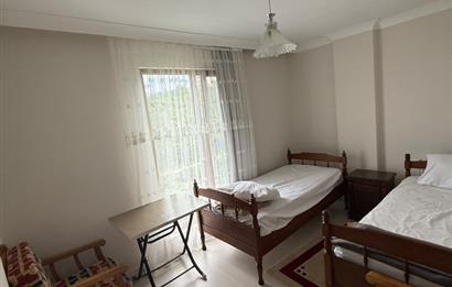 C21 UZMANDA PELİTLİ YEŞİLKÖY DE EŞYALI KİRALIK DAİRE
