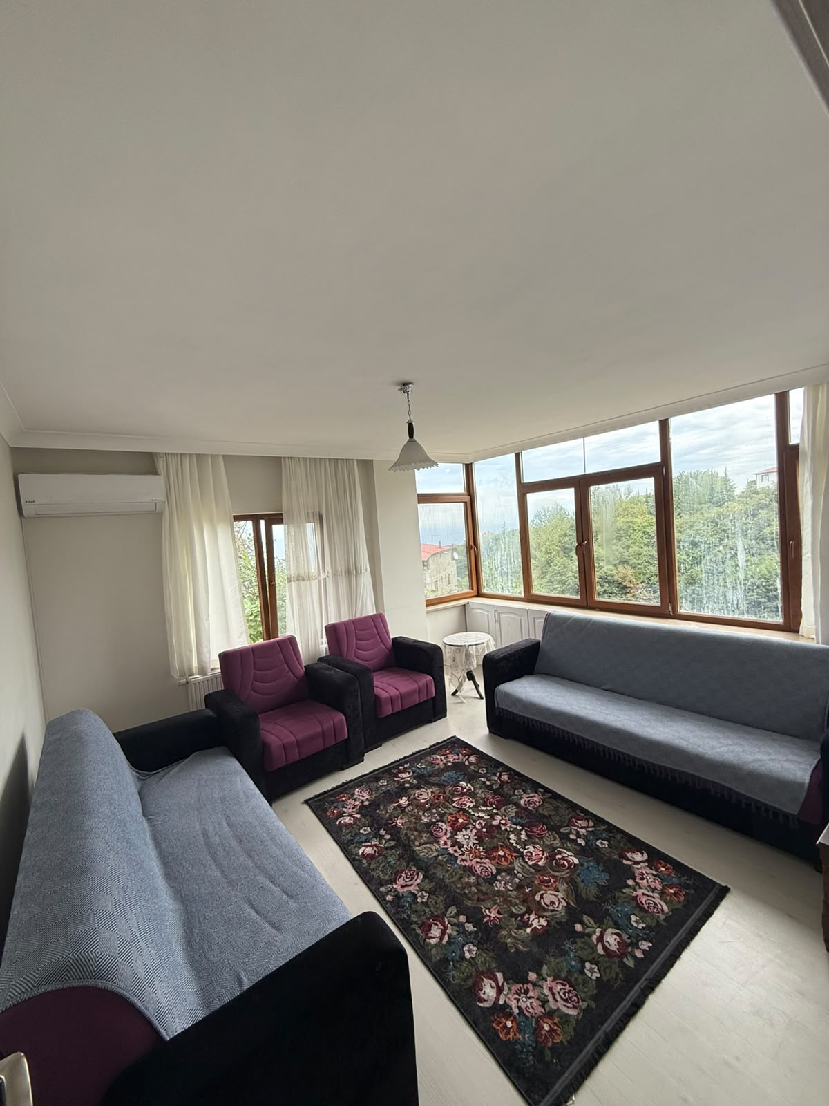 C21 UZMANDA PELİTLİ YEŞİLKÖY DE EŞYALI KİRALIK DAİRE
