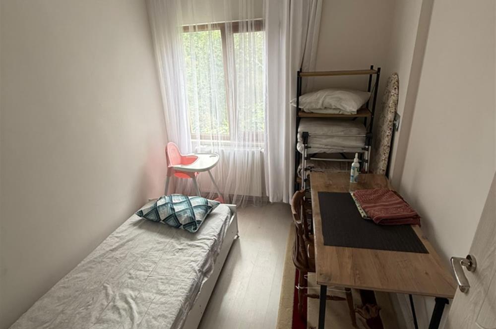 C21 UZMANDA PELİTLİ YEŞİLKÖY DE EŞYALI KİRALIK DAİRE