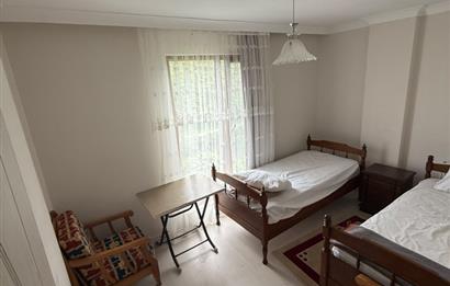 C21 UZMANDA PELİTLİ YEŞİLKÖY DE EŞYALI KİRALIK DAİRE