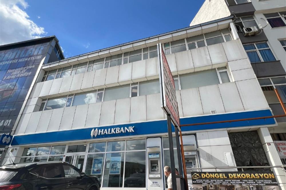 Sultanbeyli Merkezde Ulaşımı Kolay Kiralık İmalathane