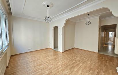 ŞİŞLİ MERKEZ HANIMEFENDİ SOKAK’TA SATILIK 3+1 DAİRE