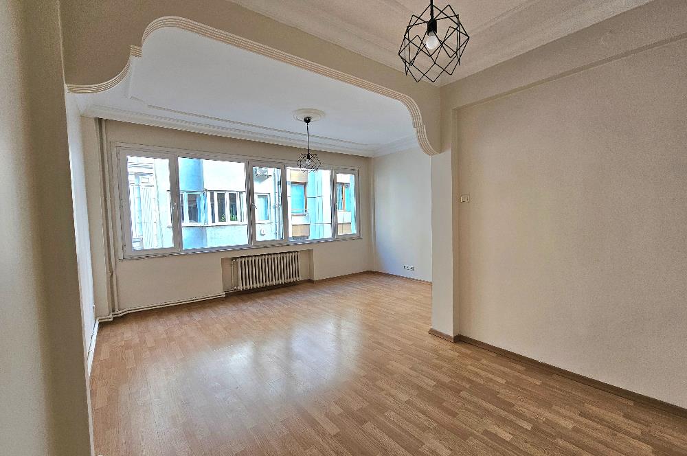 ŞİŞLİ MERKEZ HANIMEFENDİ SOKAK’TA SATILIK 3+1 DAİRE