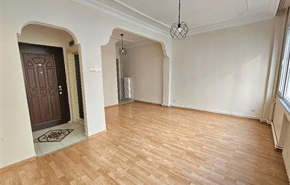 ŞİŞLİ MERKEZ HANIMEFENDİ SOKAK’TA SATILIK 3+1 DAİRE