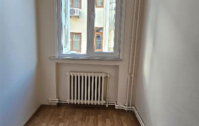 ŞİŞLİ MERKEZ HANIMEFENDİ SOKAK’TA SATILIK 3+1 DAİRE