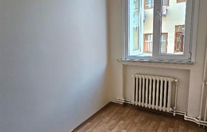 ŞİŞLİ MERKEZ HANIMEFENDİ SOKAK’TA SATILIK 3+1 DAİRE