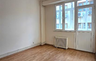 ŞİŞLİ MERKEZ HANIMEFENDİ SOKAK’TA SATILIK 3+1 DAİRE