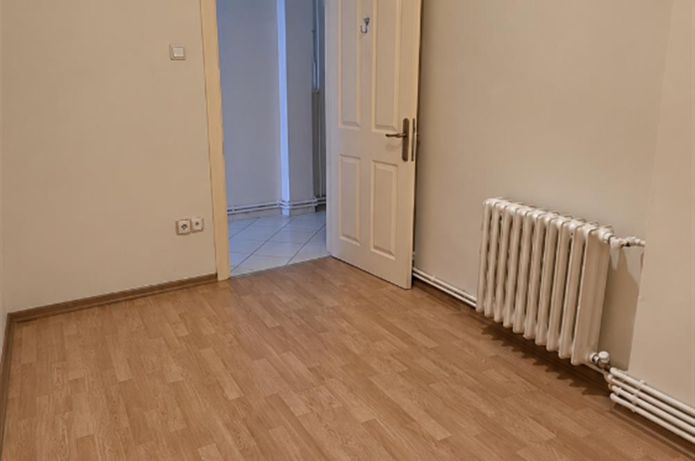 ŞİŞLİ MERKEZ HANIMEFENDİ SOKAK’TA SATILIK 3+1 DAİRE