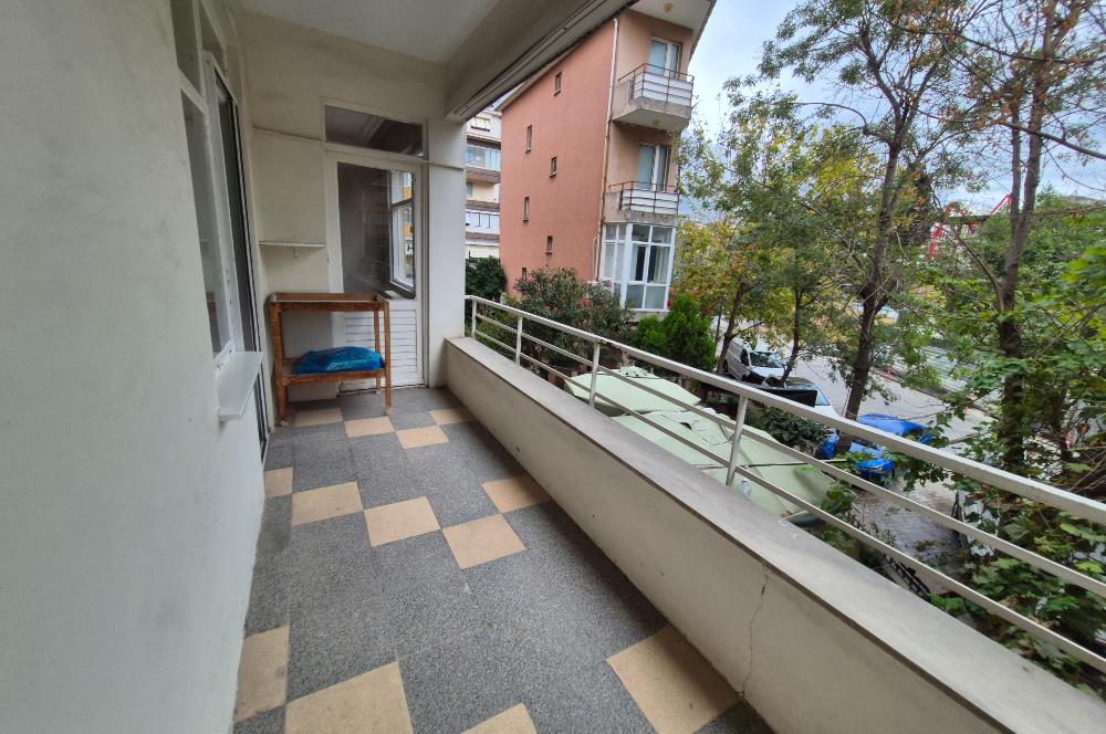 FENERYOLUN'DA MARMARAYA YAKIN 1.KAT 3+1 BALKONLU DAİRE