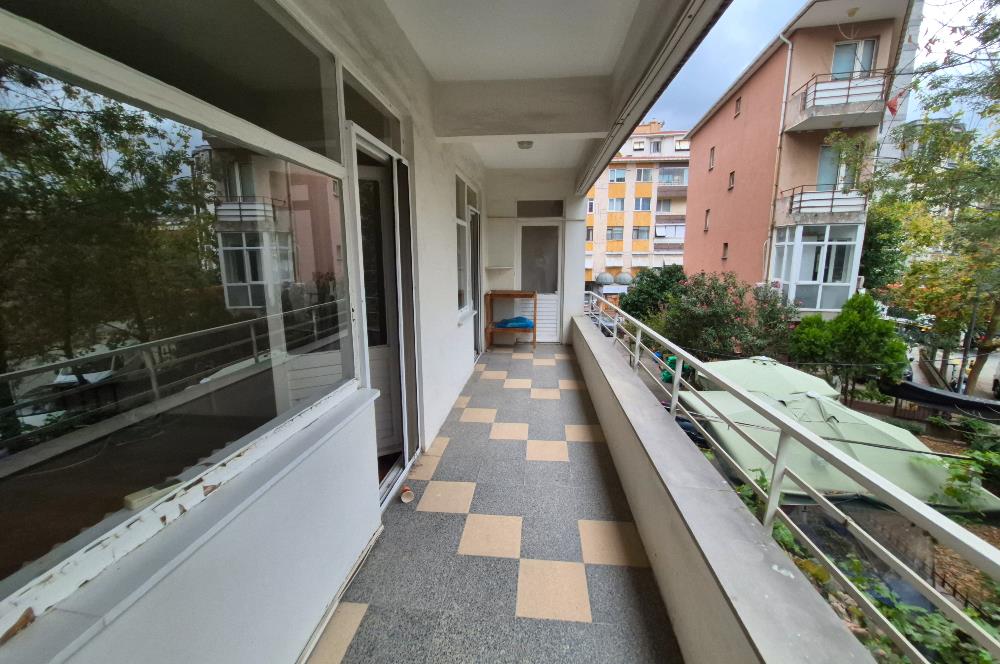 FENERYOLUN'DA MARMARAYA YAKIN 1.KAT 3+1 BALKONLU DAİRE