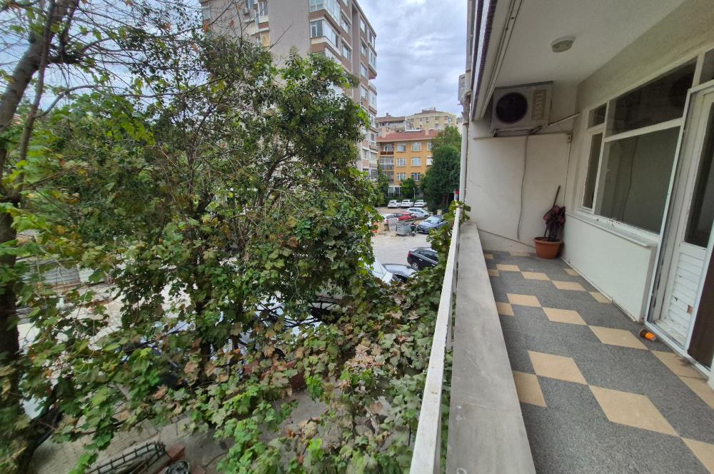 FENERYOLUN'DA MARMARAYA YAKIN 1.KAT 3+1 BALKONLU DAİRE