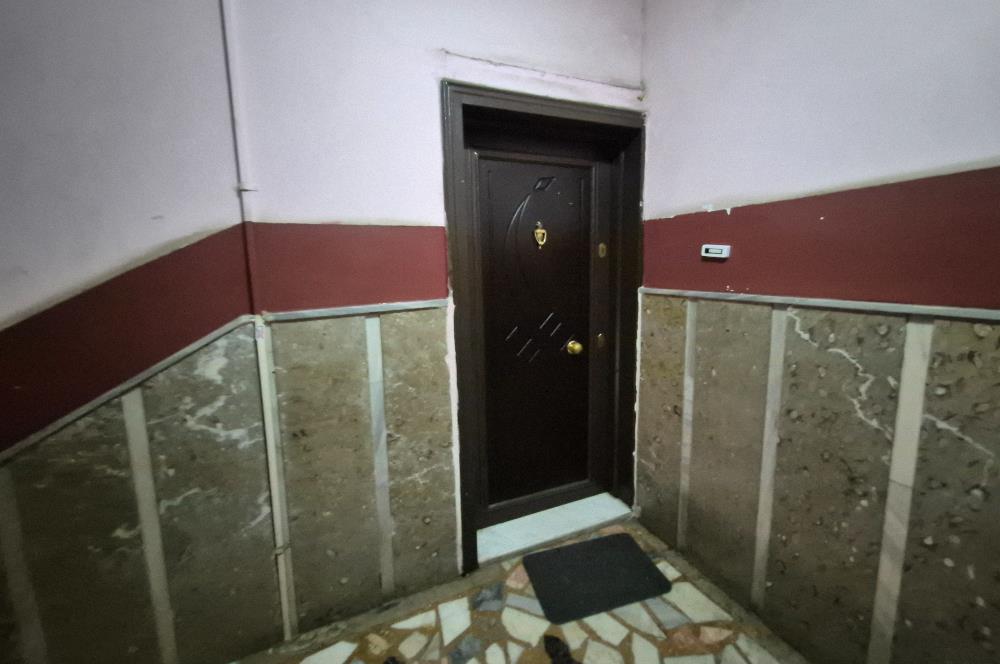 FENERYOLUN'DA MARMARAYA YAKIN 1.KAT 3+1 BALKONLU DAİRE