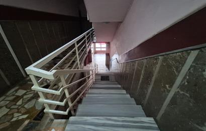 FENERYOLUN'DA MARMARAYA YAKIN 1.KAT 3+1 BALKONLU DAİRE