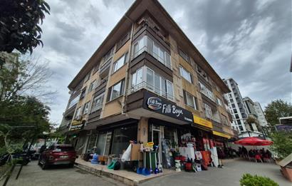 FENERYOLUN'DA MARMARAYA YAKIN 1.KAT 3+1 BALKONLU DAİRE