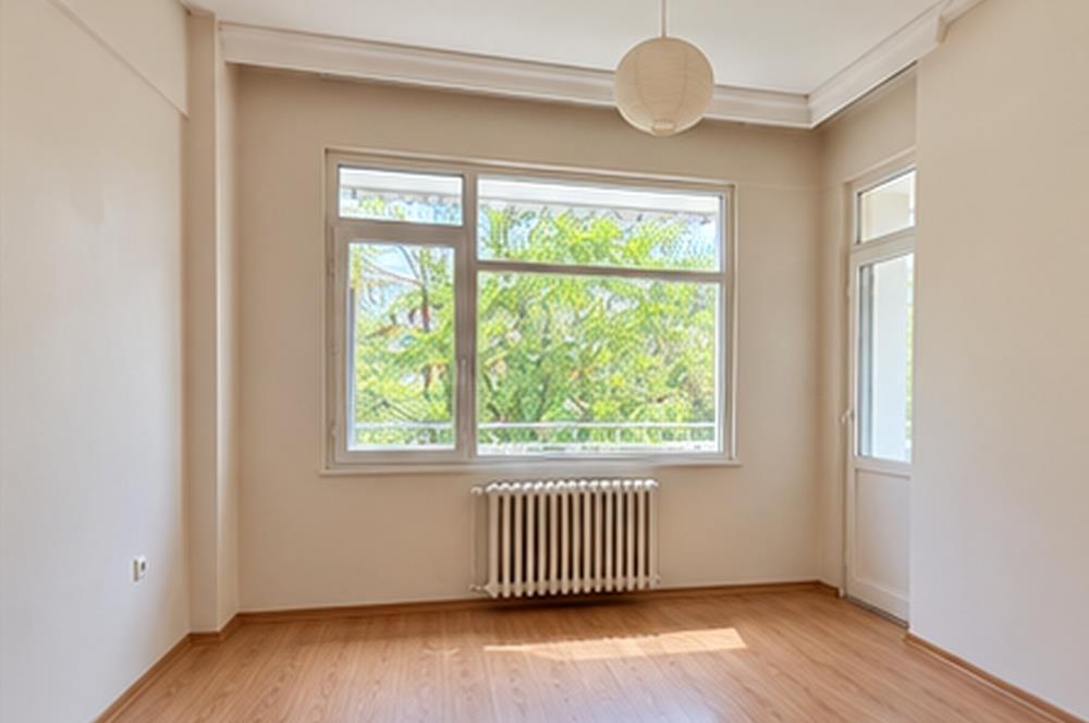 FENERYOLUN'DA MARMARAYA YAKIN 1.KAT 3+1 BALKONLU DAİRE