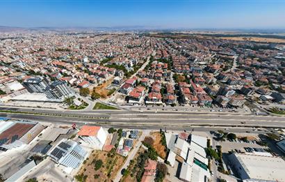 ANA CADDE ÜZERİ YOĞUN ARAÇ TRAFİĞİNE UYGUN TİCARİ DÜKKAN