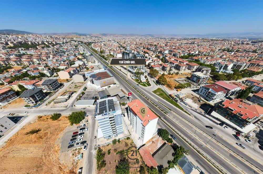 ANA CADDE ÜZERİ YOĞUN ARAÇ TRAFİĞİNE UYGUN TİCARİ DÜKKAN