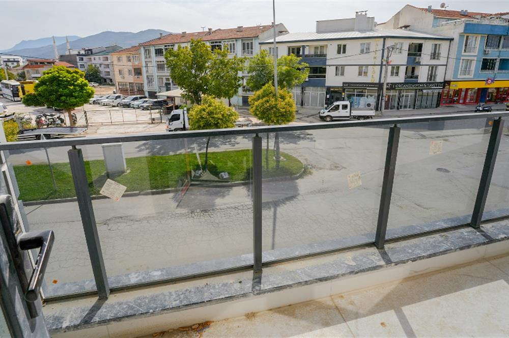C21 Cius; Bölge Parkı Civ Önü Açık 3+1 Dükkan Üstü Sıfır Daire