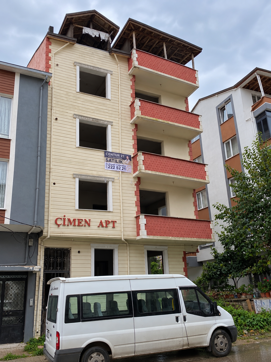 ORDU FATSA DOLUNAY MAHALLESİ’NDE KOMPLE SATILIK 5 KATLI BİNA