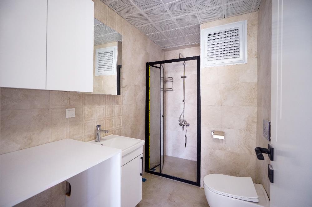 ANA CADDE ÜZERİ SIFIR 2+1 KİRALIK OFİSLER