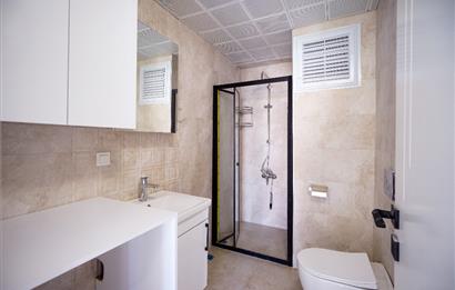 ANA CADDE ÜZERİ SIFIR 2+1 KİRALIK OFİSLER