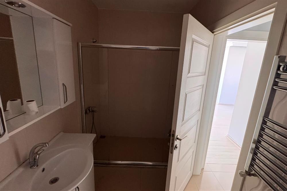 SAMANDIRA MERKEZ DE  3+1 SATILIK DAİRE