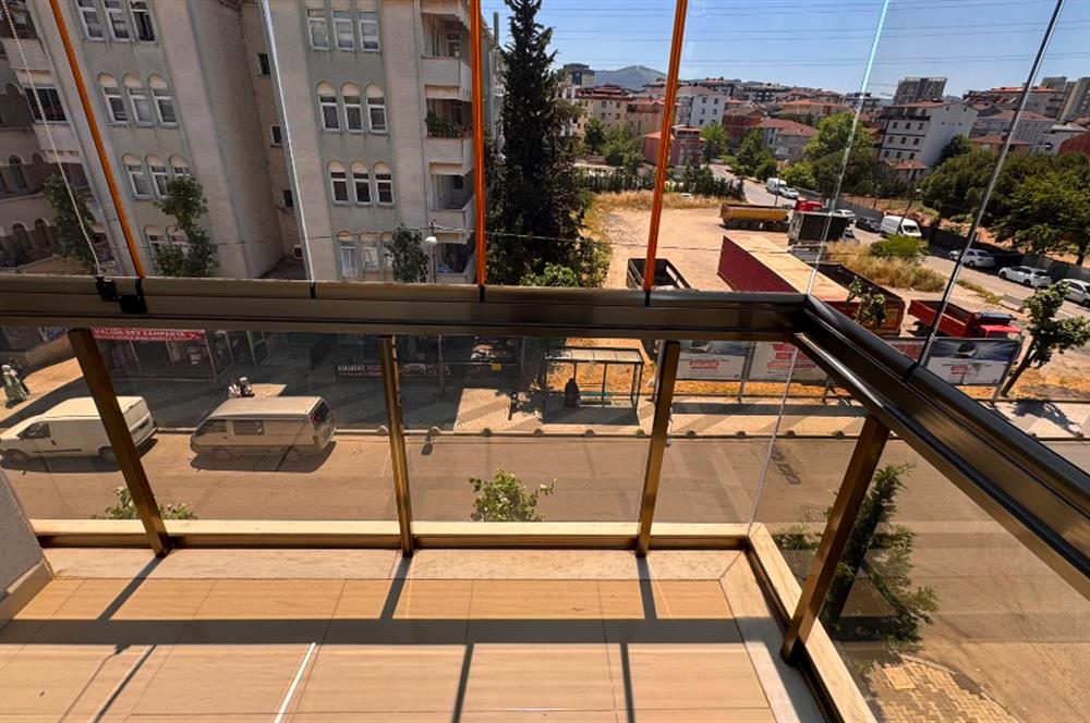 SAMANDIRA MERKEZ DE  3+1 SATILIK DAİRE