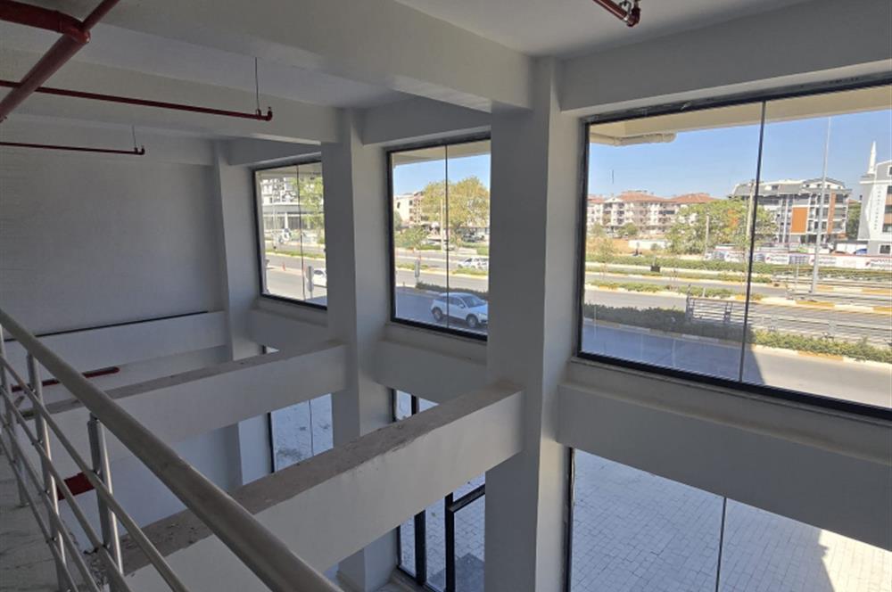 ANA CADDE ÜZERİ KİRALIK SIFIR DÜKKAN