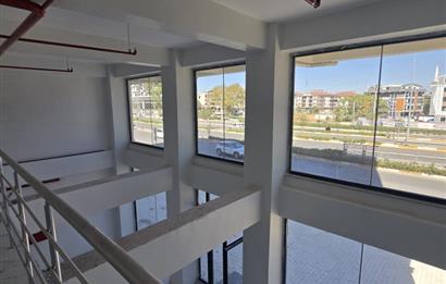 ANA CADDE ÜZERİ KİRALIK SIFIR DÜKKAN