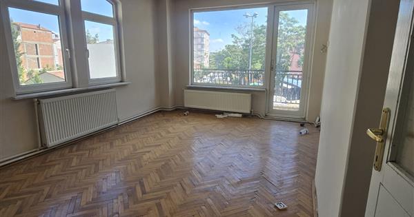 ÇARŞI MERKEZDE GÜZEL KONUMDA 3 + 1 KİRALIK DAİRE - 37520