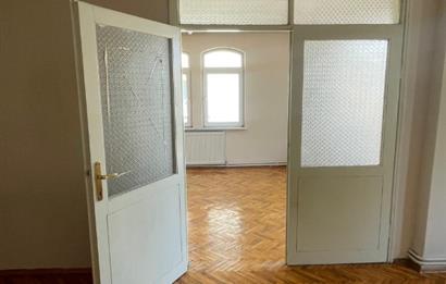 ÇARŞI MERKEZDE GÜZEL KONUMDA 3 + 1 KİRALIK DAİRE