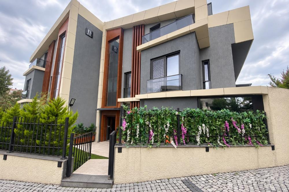 Zekeriyaköy'de Özel Otoparklı Premium 8+2 Akıllı Villa