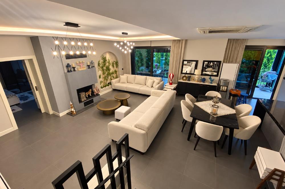Zekeriyaköy'de Özel Otoparklı Premium 8+2 Akıllı Villa