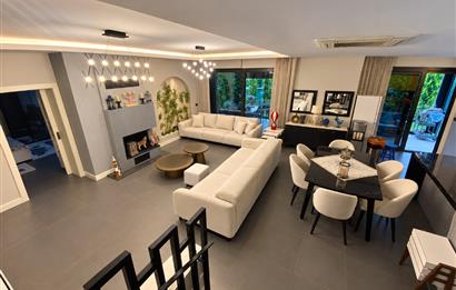 Zekeriyaköy'de Özel Otoparklı Premium 8+2 Akıllı Villa