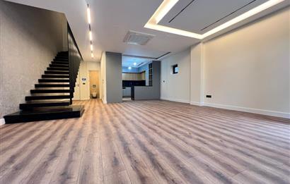 Zekeriyaköy'de 4+1 Satılık |175 M² Net | Kapalı Otoparktan Giriş
