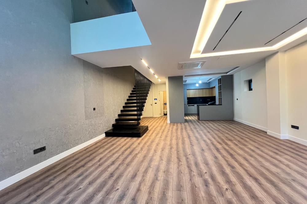 Zekeriyaköy'de 4+1 Satılık |175 M² Net | Kapalı Otoparktan Giriş