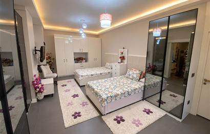 Zekeriyaköy'de Özel Otoparklı Premium 8+2 Akıllı Villa
