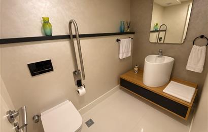 Zekeriyaköy'de Özel Otoparklı Premium 8+2 Akıllı Villa