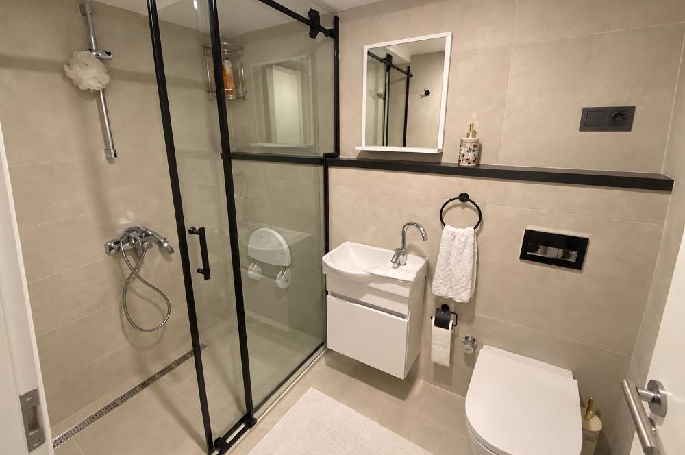 Zekeriyaköy'de Özel Otoparklı Premium 8+2 Akıllı Villa