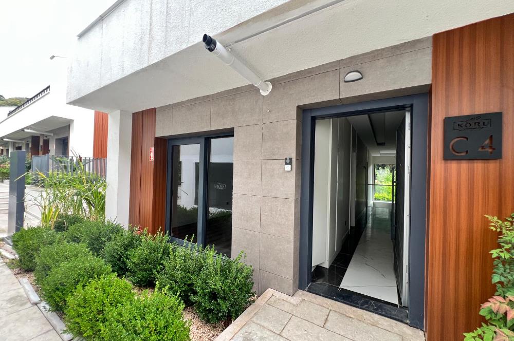 Zekeriyaköy'de 4+1 Satılık |175 M² Net | Kapalı Otoparktan Giriş