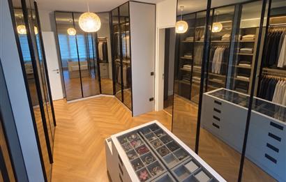 Zekeriyaköy'de Özel Otoparklı Premium 8+2 Akıllı Villa