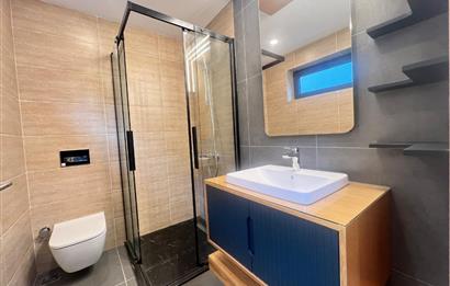 Zekeriyaköy'de 4+1 Satılık |175 M² Net | Kapalı Otoparktan Giriş