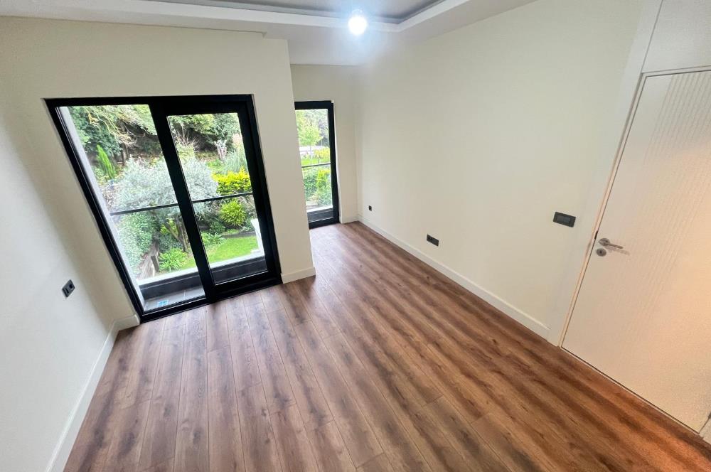 Zekeriyaköy'de 4+1 Satılık |175 M² Net | Kapalı Otoparktan Giriş