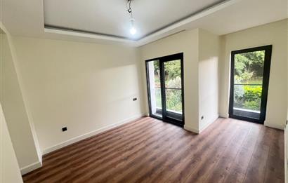 Zekeriyaköy'de 4+1 Satılık |175 M² Net | Kapalı Otoparktan Giriş