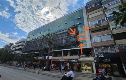 Anıthan 3.Katta Köşe Konumlu, Cadde Cepheli 40 m² Prestijli Ofis