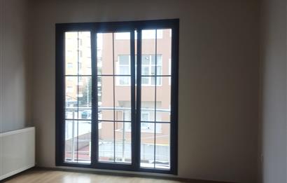 Ümraniye Şerifali Kiralık Arsa - Merkezi Konumda 3+1 kiralık daire