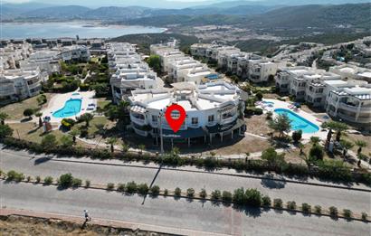Site İçerisinde Satılık 2+1 Bahçe Katı Daire